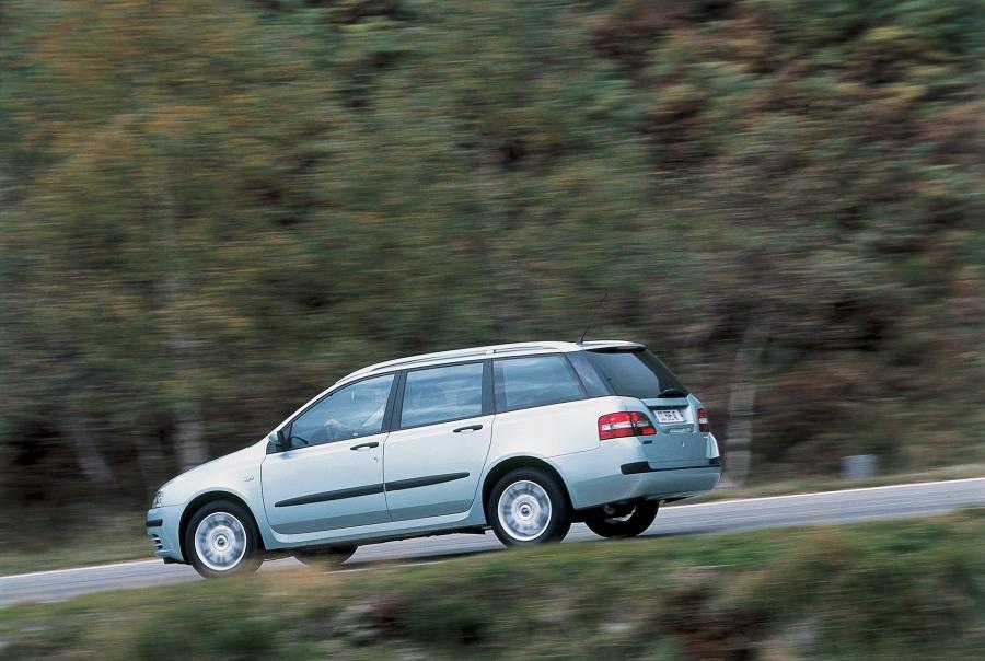  Fiat Stilo Wagon 2002 года  (фото 28 из 69)